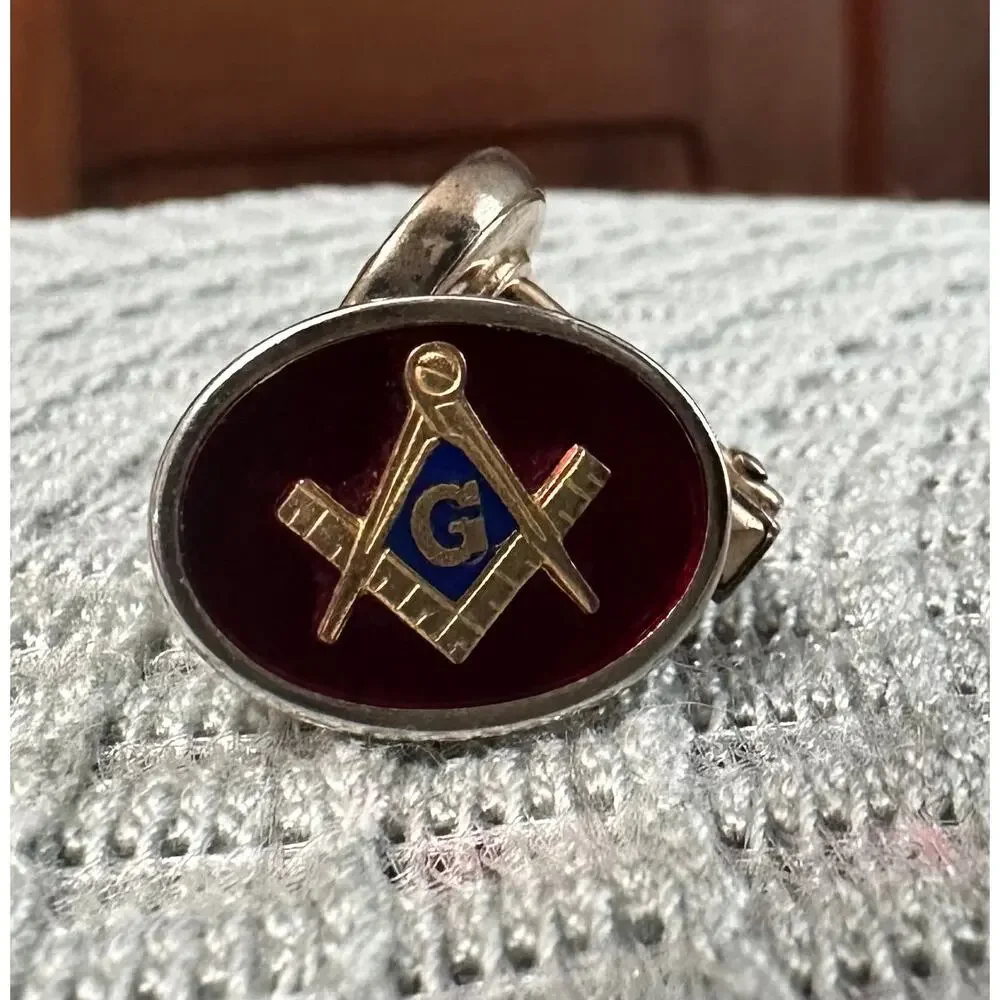 EUC Vintage Freemason Masonic Cufflinks Pair Gold Tone Red Enamel